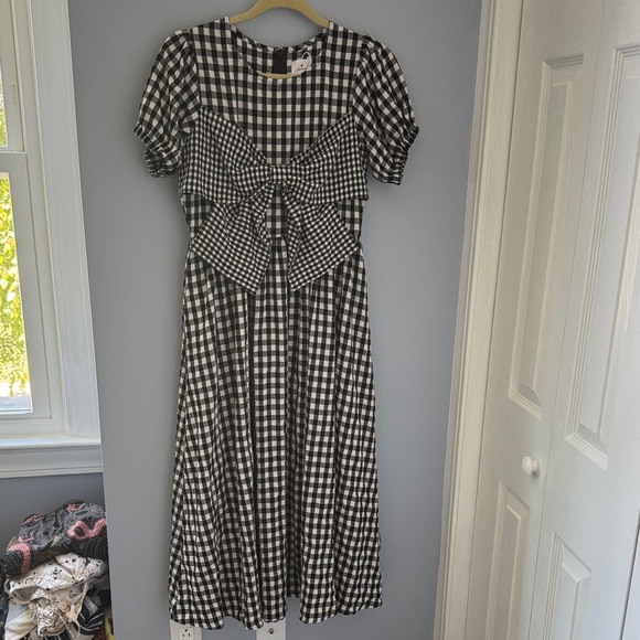 merry jenny Dresses & Skirts - merry jenny Black and White Gingham Bow Midi Dress